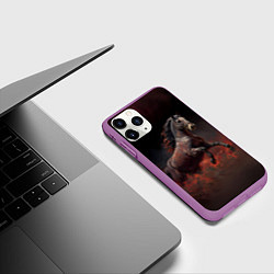 Чехол iPhone 11 Pro матовый Лошадь выпрыгивает из тумана, цвет: 3D-фиолетовый — фото 2