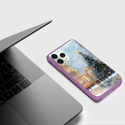 Чехол iPhone 11 Pro матовый Новогодняя Москва / 3D-Фиолетовый – фото 3