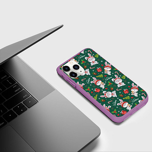 Чехол iPhone 11 Pro матовый Новогодние зайчики / 3D-Фиолетовый – фото 3