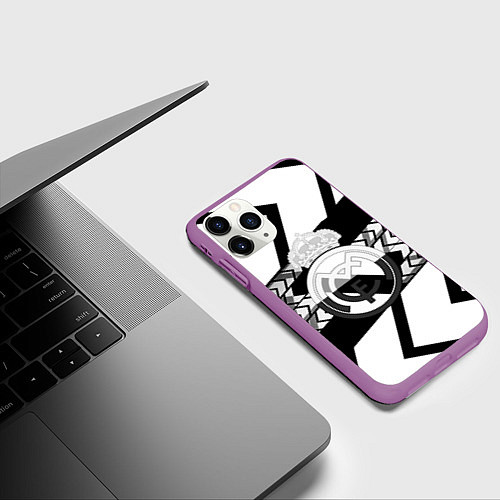Чехол iPhone 11 Pro матовый Реал Мадрид краски полосы / 3D-Фиолетовый – фото 3