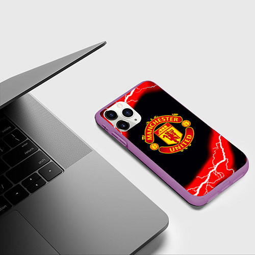Чехол iPhone 11 Pro матовый Манчестер Юнайтед шторм молнии / 3D-Фиолетовый – фото 3