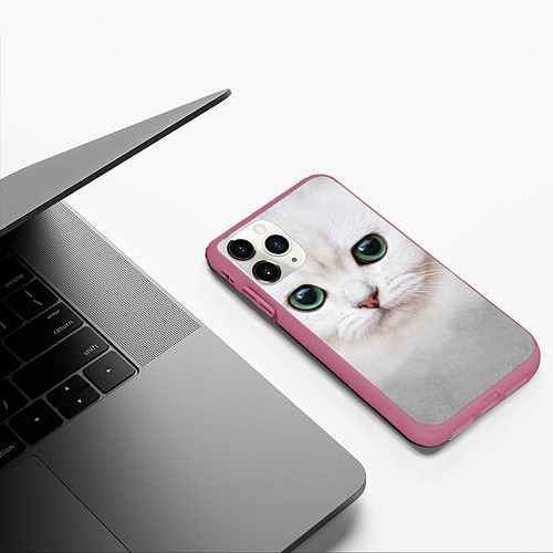 Чехол iPhone 11 Pro матовый Белый котик / 3D-Малиновый – фото 3