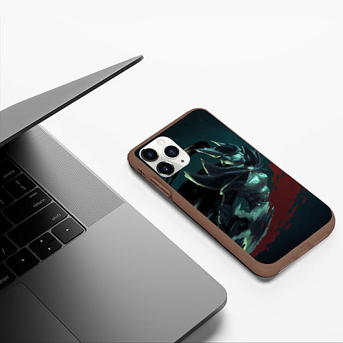 Чехол iPhone 11 Pro матовый Phantom Assassin / 3D-Коричневый – фото 3