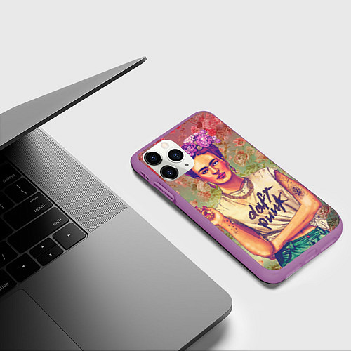 Чехол iPhone 11 Pro матовый Фрида / 3D-Фиолетовый – фото 3