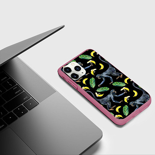 Чехол iPhone 11 Pro матовый Обезьянки и бананы / 3D-Малиновый – фото 3