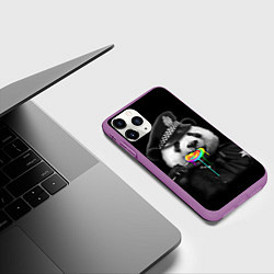 Чехол iPhone 11 Pro матовый Панда с карамелью, цвет: 3D-фиолетовый — фото 2
