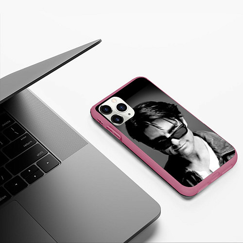 Чехол iPhone 11 Pro матовый Том Круз / 3D-Малиновый – фото 3
