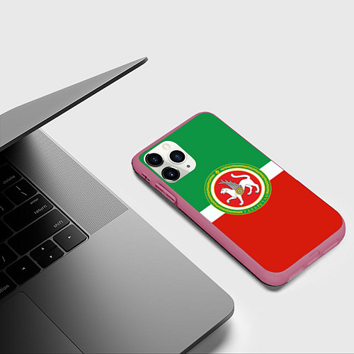 Чехол iPhone 11 Pro матовый Татарстан: флаг / 3D-Малиновый – фото 3