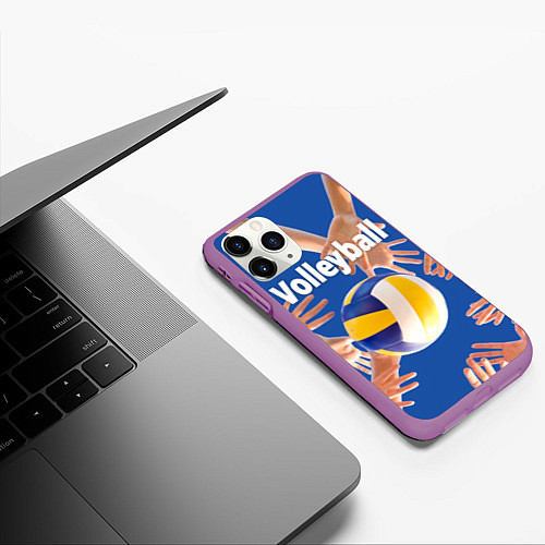 Чехол iPhone 11 Pro матовый Волейбол играют все / 3D-Фиолетовый – фото 3