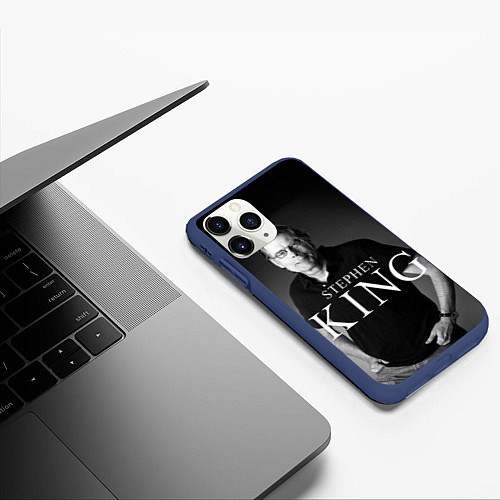 Чехол iPhone 11 Pro матовый Стивен Кинг / 3D-Тёмно-синий – фото 3