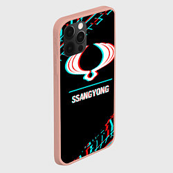 Чехол для iPhone 12 Pro Max Значок SsangYong в стиле glitch на темном фоне, цвет: 3D-светло-розовый — фото 2