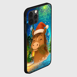 Чехол для iPhone 12 Pro Новогодняя лошадка жует елочные ветки, цвет: 3D-черный — фото 2