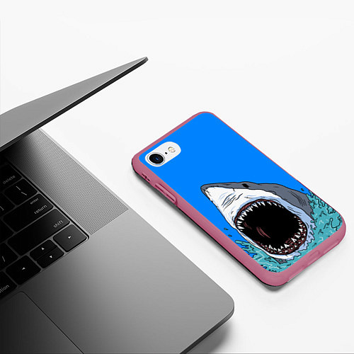 Чехол iPhone 7/8 матовый Акулий рык / 3D-Малиновый – фото 3