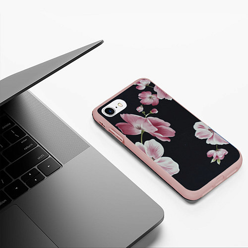 Чехол iPhone 7/8 матовый Цветы на черном фоне / 3D-Светло-розовый – фото 3