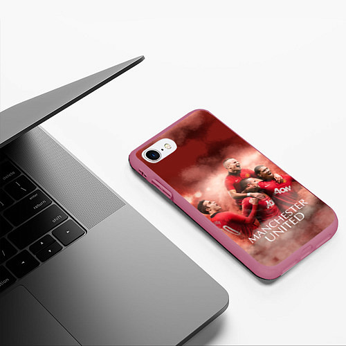 Чехол iPhone 7/8 матовый Manchester United / 3D-Малиновый – фото 3