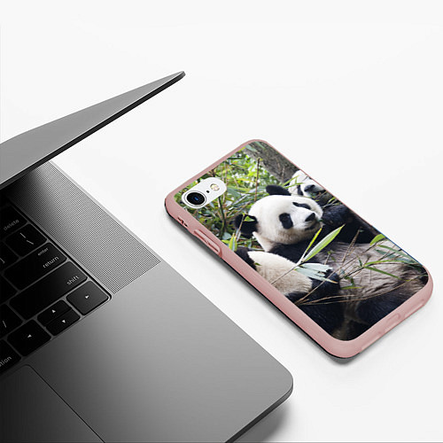 Чехол iPhone 7/8 матовый Семейка панд / 3D-Светло-розовый – фото 3