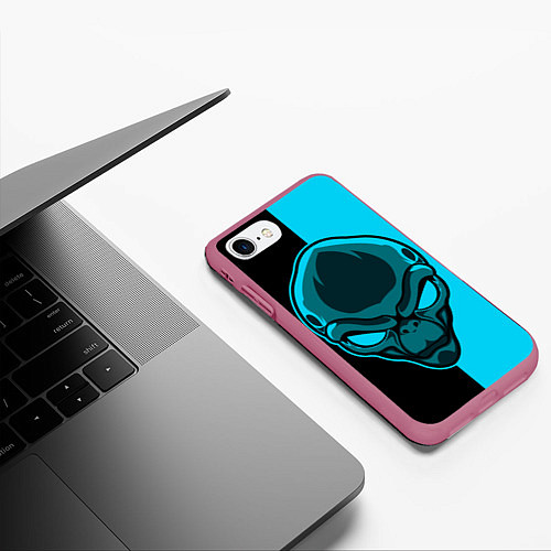 Чехол iPhone 7/8 матовый Space Alien / 3D-Малиновый – фото 3