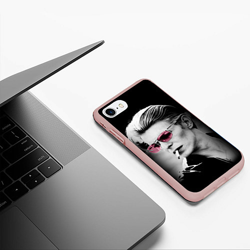 Чехол iPhone 7/8 матовый Дэвид Боуи / 3D-Светло-розовый – фото 3
