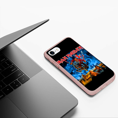 Чехол iPhone 7/8 матовый Iron Maiden: Great Britain Warriors / 3D-Светло-розовый – фото 3