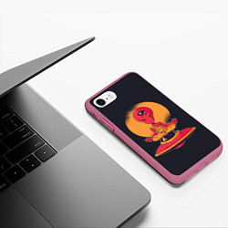 Чехол iPhone 7/8 матовый Пришелец-медитатор, цвет: 3D-малиновый — фото 2