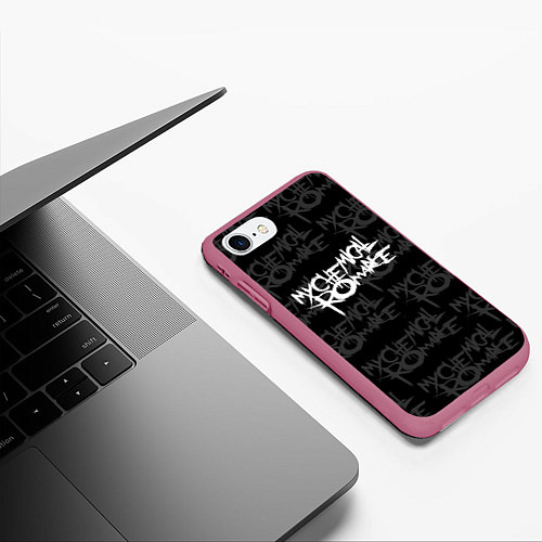 Чехол iPhone 7/8 матовый My Chemical Romance / 3D-Малиновый – фото 3