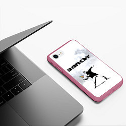 Чехол iPhone 7/8 матовый Banksy, цвет: 3D-малиновый — фото 2