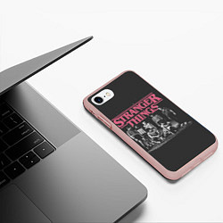 Чехол iPhone 7/8 матовый Очень Странные Дела, цвет: 3D-светло-розовый — фото 2