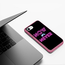 Чехол iPhone 7/8 матовый Сейчас или никогда, цвет: 3D-малиновый — фото 2