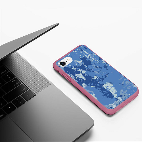 Чехол iPhone 7/8 матовый КАМУФЛЯЖ BLUE / 3D-Малиновый – фото 3