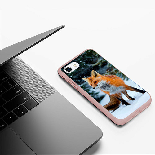 Чехол iPhone 7/8 матовый Лиса в зимнем лесу / 3D-Светло-розовый – фото 3