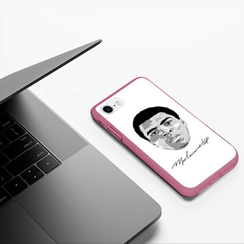 Чехол iPhone 7/8 матовый Мухаммед Али Автограф / 3D-Малиновый – фото 3
