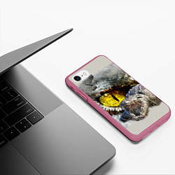Чехол iPhone 7/8 матовый Глаз крокодила, цвет: 3D-малиновый — фото 2