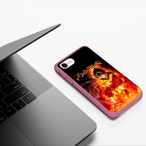 Чехол iPhone 7/8 матовый Юно в огне Чёрный клевер / 3D-Малиновый – фото 3