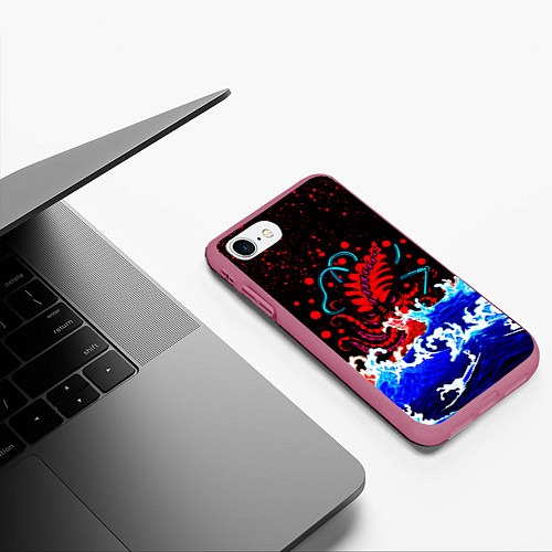 Чехол iPhone 7/8 матовый Кровавый Кракен Монстр / 3D-Малиновый – фото 3