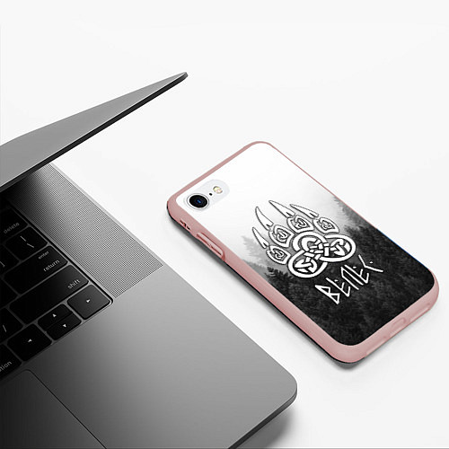 Чехол iPhone 7/8 матовый ВЕЛЕС туманный лес / 3D-Светло-розовый – фото 3