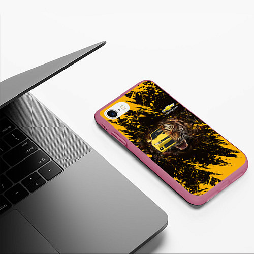 Чехол iPhone 7/8 матовый Chevrolet / 3D-Малиновый – фото 3
