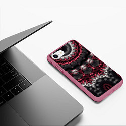 Чехол iPhone 7/8 матовый Красно-черный мозаичный узор, цвет: 3D-малиновый — фото 2