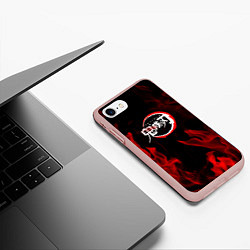 Чехол iPhone 7/8 матовый Клинок рассекающий демонов пламя, цвет: 3D-светло-розовый — фото 2
