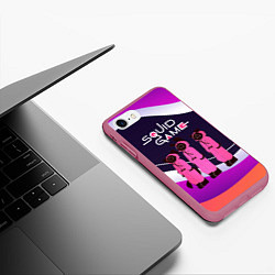 Чехол iPhone 7/8 матовый Трое из сериала Игра в кальмара, цвет: 3D-малиновый — фото 2