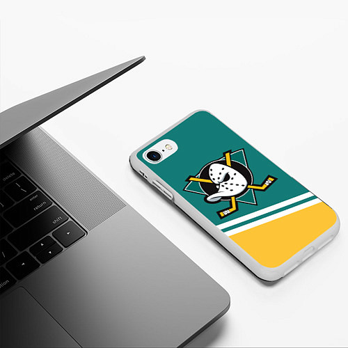 Чехол iPhone 7/8 матовый Анахайм Дакс, NHL / 3D-Белый – фото 3