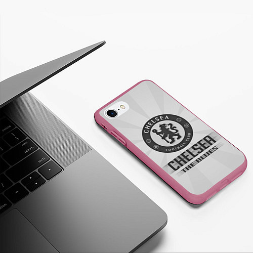 Чехол iPhone 7/8 матовый Chelsea FC Graphite Theme / 3D-Малиновый – фото 3