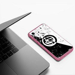 Чехол iPhone 7/8 матовый Buick Black and White Grunge, цвет: 3D-малиновый — фото 2