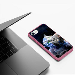 Чехол iPhone 7/8 матовый Неоновый тигр в воде, цвет: 3D-малиновый — фото 2