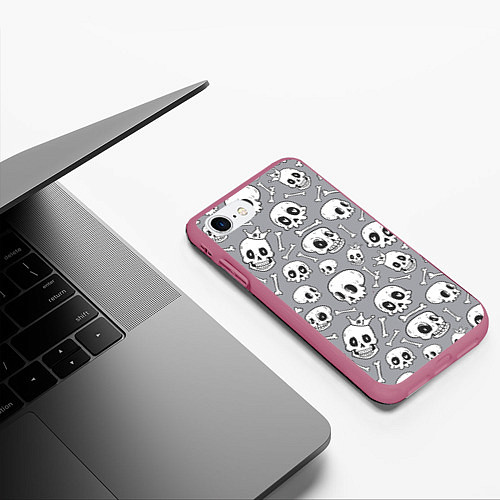 Чехол iPhone 7/8 матовый Skulls & bones / 3D-Малиновый – фото 3