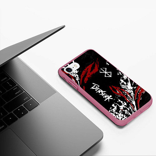 Чехол iPhone 7/8 матовый BERSERK BLACK MASK - БЕРСЕРК ЧЁРНАЯ МАСКА / 3D-Малиновый – фото 3