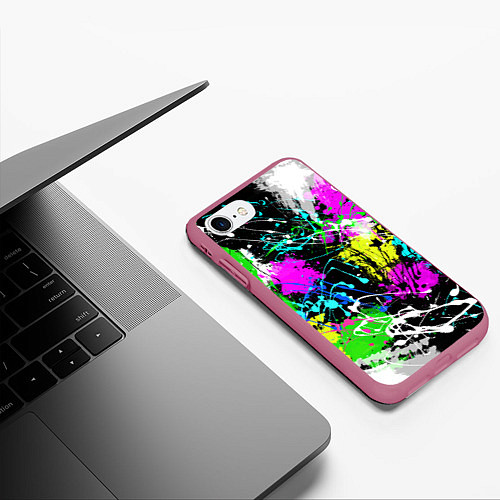 Чехол iPhone 7/8 матовый Разноцветные пятна краски на черном фоне / 3D-Малиновый – фото 3