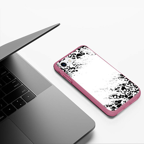 Чехол iPhone 7/8 матовый Выцветшие потёртости SKULLS / 3D-Малиновый – фото 3