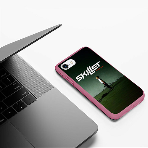 Чехол iPhone 7/8 матовый Comatose - Skillet / 3D-Малиновый – фото 3