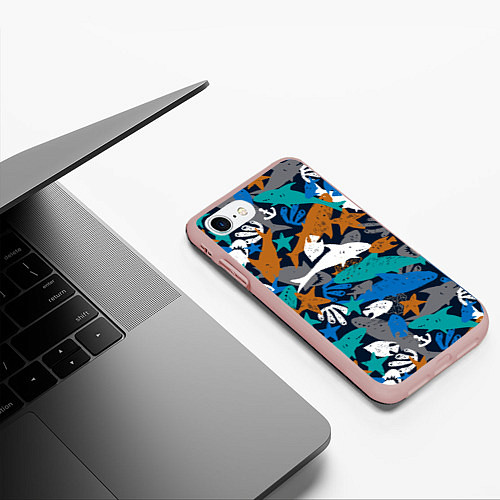 Чехол iPhone 7/8 матовый Акула и другие обитатели океана / 3D-Светло-розовый – фото 3