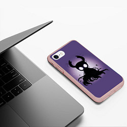 Чехол iPhone 7/8 матовый Hollow Knight темный рыцарь, цвет: 3D-светло-розовый — фото 2